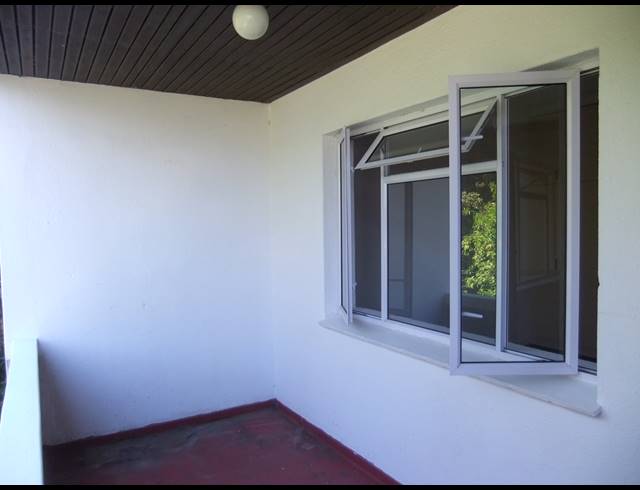 2 bed property to rent in CLAREMONT